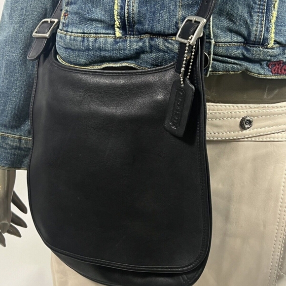 Vintage Coach Legacy Slim Saddle Flap Crossbody Handbag 9134 - Picture 3 of 3